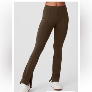 Alo flare leggings
